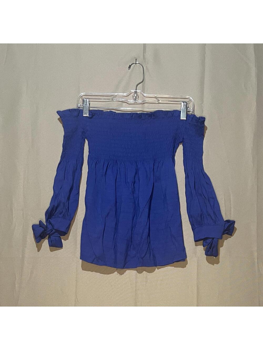 Women's Off-Shoulder Blue Top Size S